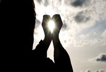 “雄鹿队与米德尔顿达成续约协议，确保核心阵容稳定”.